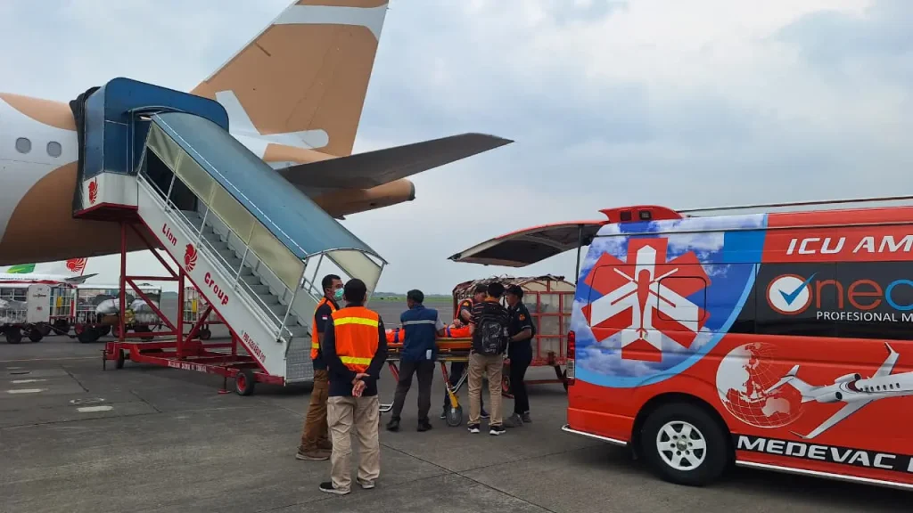 patient stretcher evacuation Asia