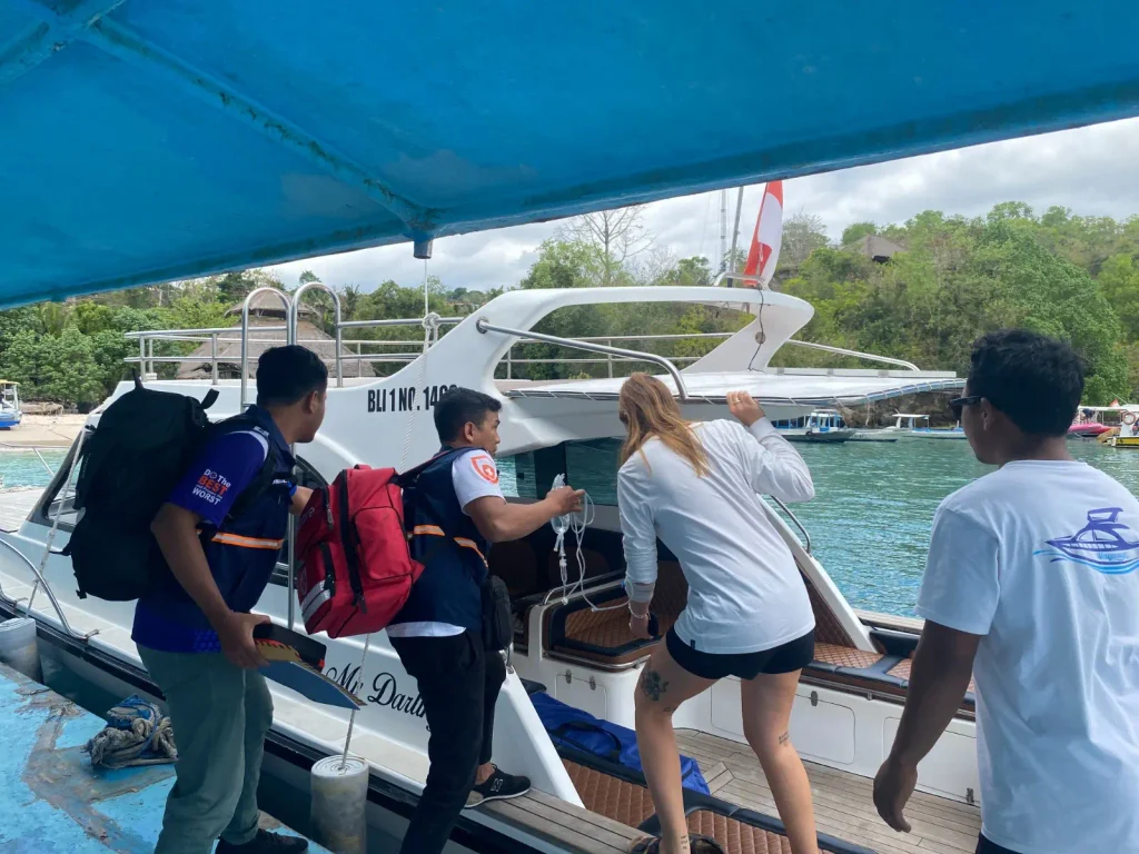 Sea evacuation service providing medical assistance for travelers in Indonesia across remote islands