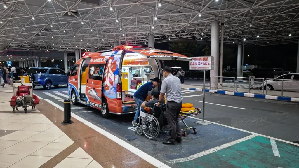 Medical evacuation options in Bali including ground ambulance services for emergency patient transport