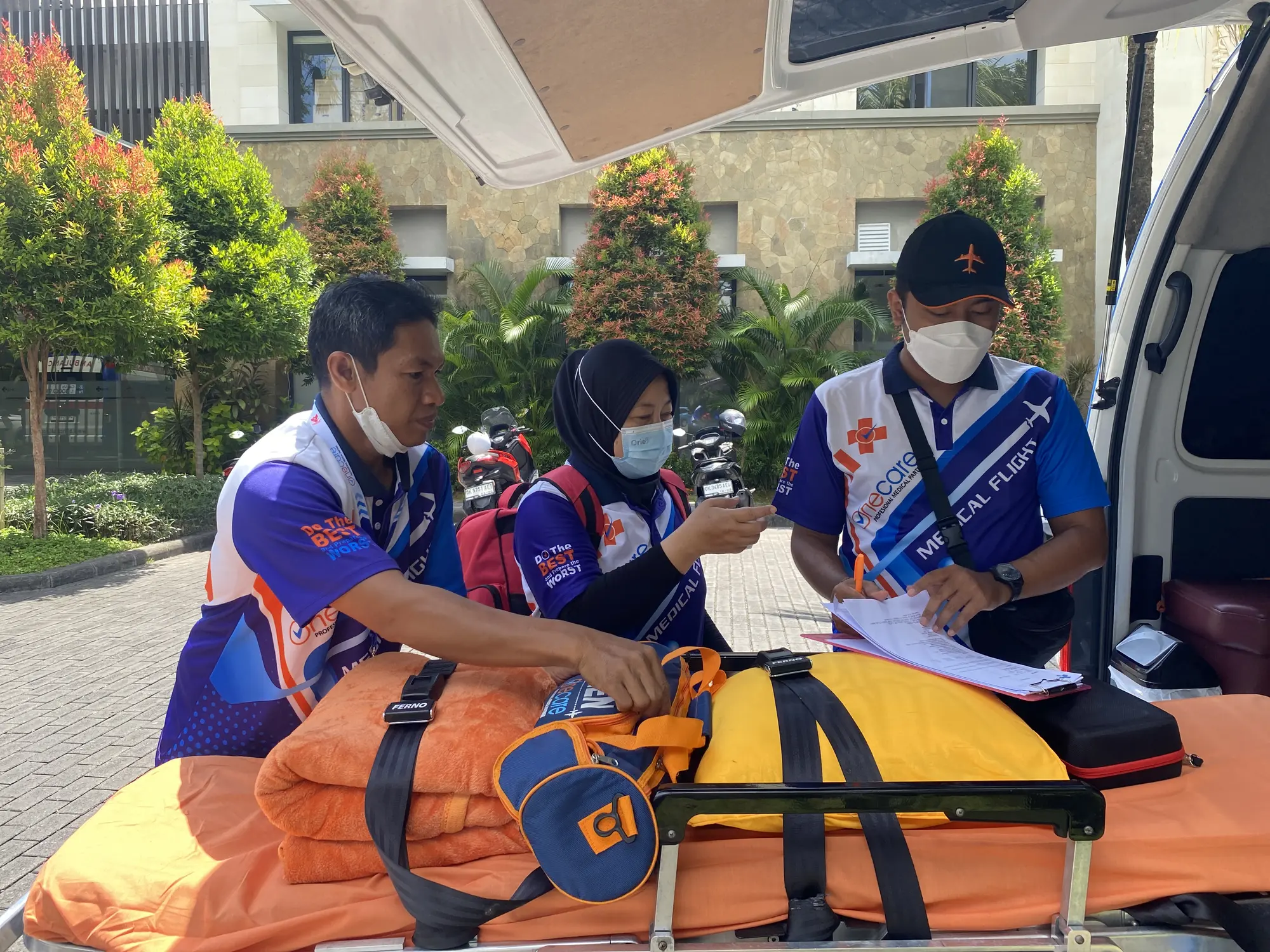 Protokol Evakuasi Medis Indonesia: Panduan untuk Tim